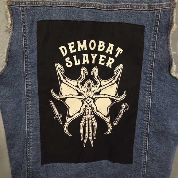 Our Universe Stranger Things Hellfire Club Denim Vest Men's M Demobat Slayer - Picture 7 of 10